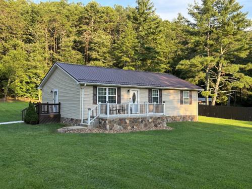 Bastian House | Peaceful, Relaxing, & Private Home Away from Home with Fire Pit
