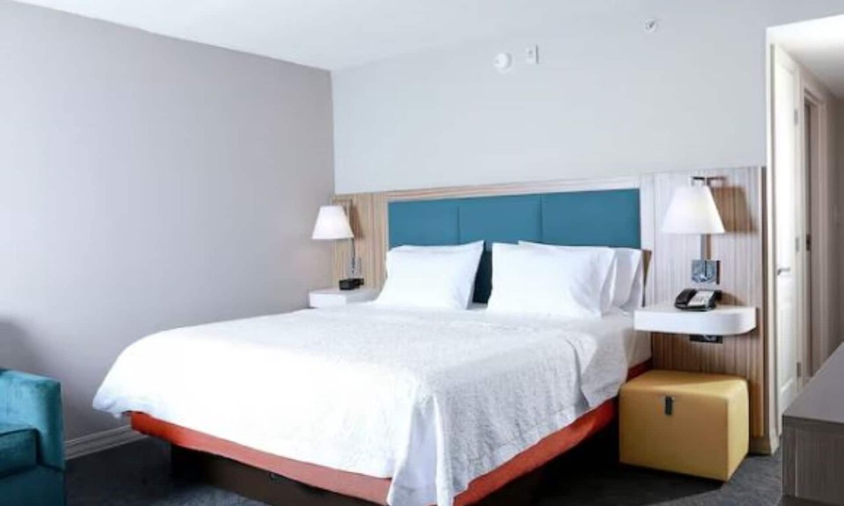 Wesley Chapel Hotel | Peaceful Stay Near Busch Gardens, Outlets, Restaurants & Nature Trails
