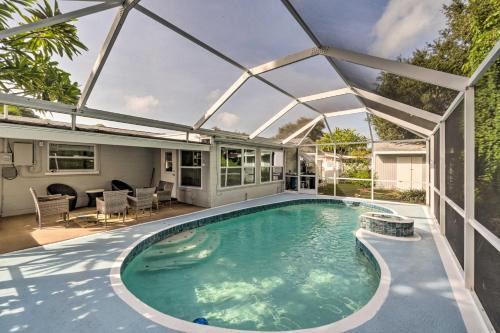 South Venice House | Peaceful Venice Villa w/Patio - 2 Miles to Beach!
