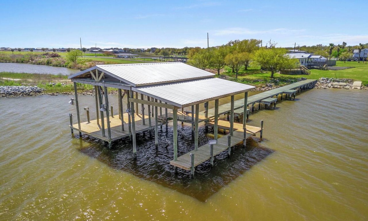 Hackberry House | Pelican Point Paradise: Private Dock Fish