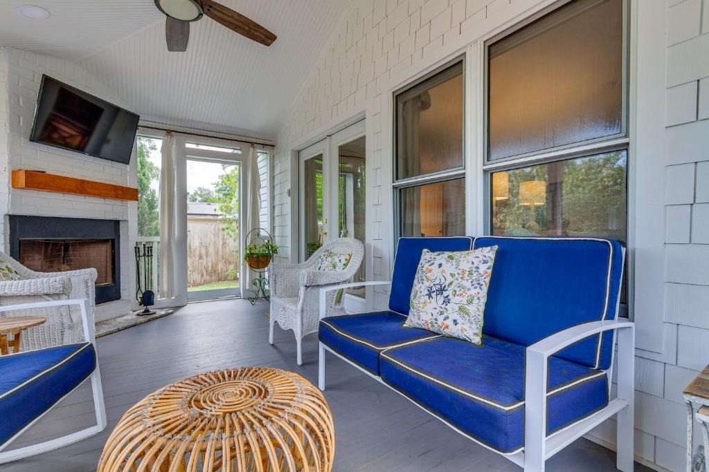 East Hill House | Pensacola Paradise Furnished Deck and Gas Grill!