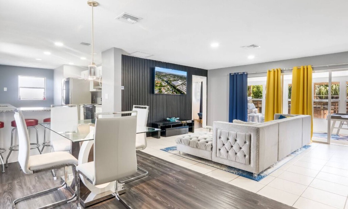 Palm Beach - West Palm Beach House | Perfectly Relaxing Queen Suite/Freestanding Tub