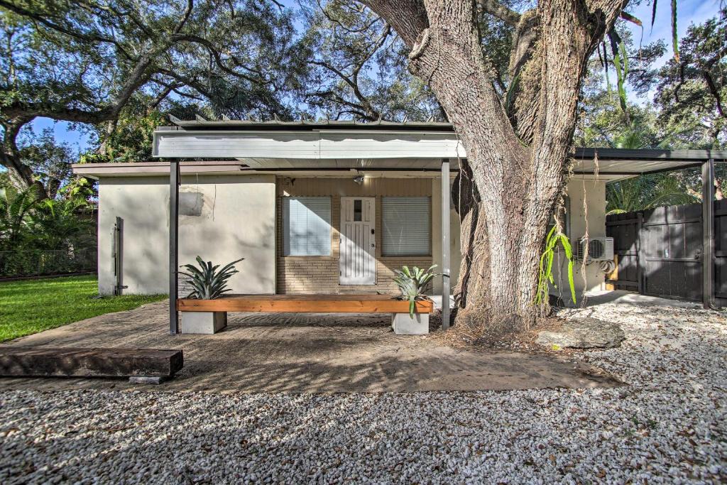 Edgewood House | Pet-Friendly Fort Lauderdale Home: 5Mi to BCH
