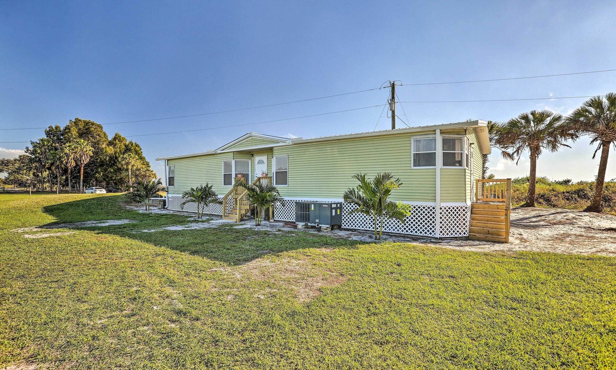 Clewiston House | Pet-Friendly Home: 10 Mi to Lake Okeechobee!