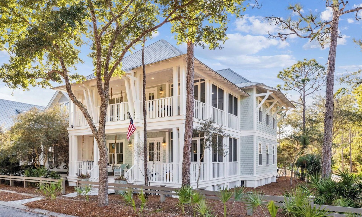 Watercolor House | Pet Friendly, LSV/Golf Cart, Near to Sandhill Pool