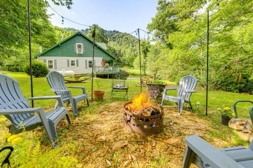 Clyde House | Pet-Friendly Smoky Mountain Getaway w/Fire Pit!