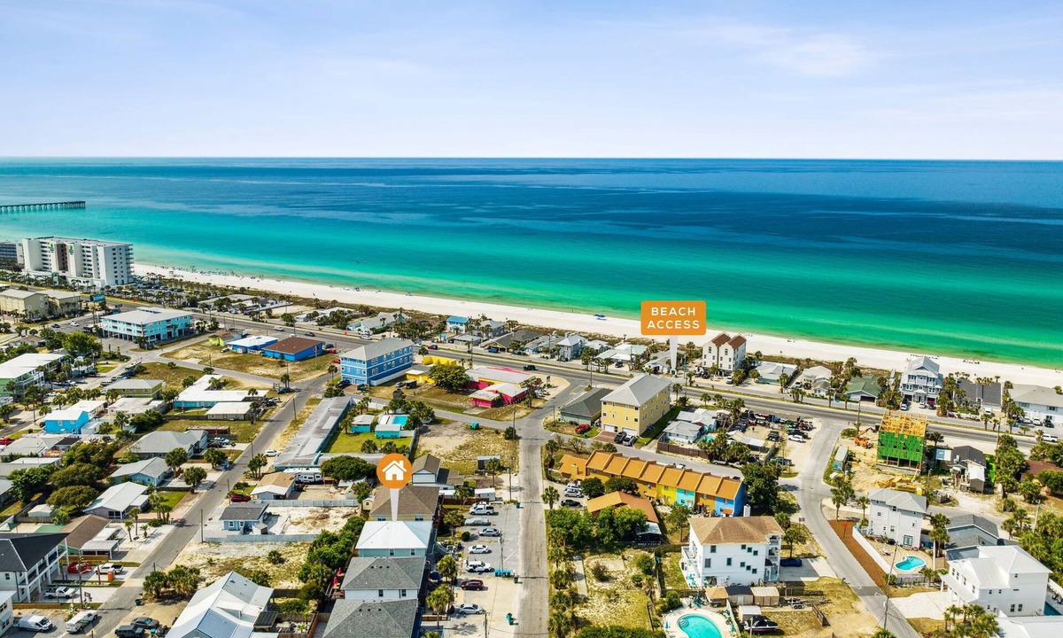 Bahama Beach House | Pet Friendly! 500 feet to Beach!