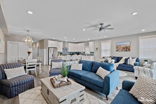Wildwood Apartment | Pine Avenue Getaway