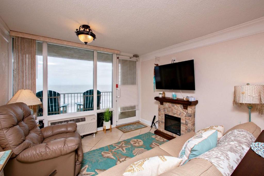 Daytona Beach Shores House | Pirates Cove Condo Unit #715