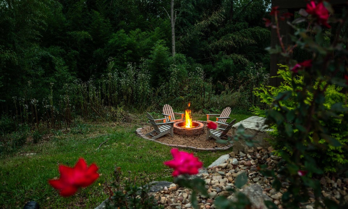 Sevierville Cabin | Planning a Smokey Mtn Family Vacation? Stay Here! They will love you for it.