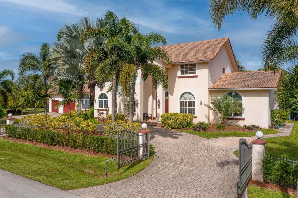 Holiday Plantation | Plantation