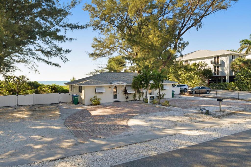 Holmes Beach Villa | Playa Casanas
