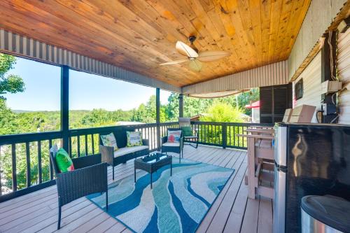 New London House | Pool & Dock Access! Badin Lake Resort Gem