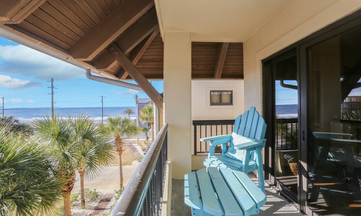 Mexico Beach Condo | Pool, Hot Tub, Elevator, Beach Views- Club at Mexico Beach 2D
