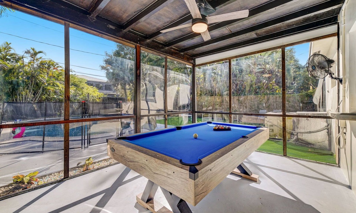 Poinciana Park House | Pool House Near Beaches & Airport Ideal for Long Stays