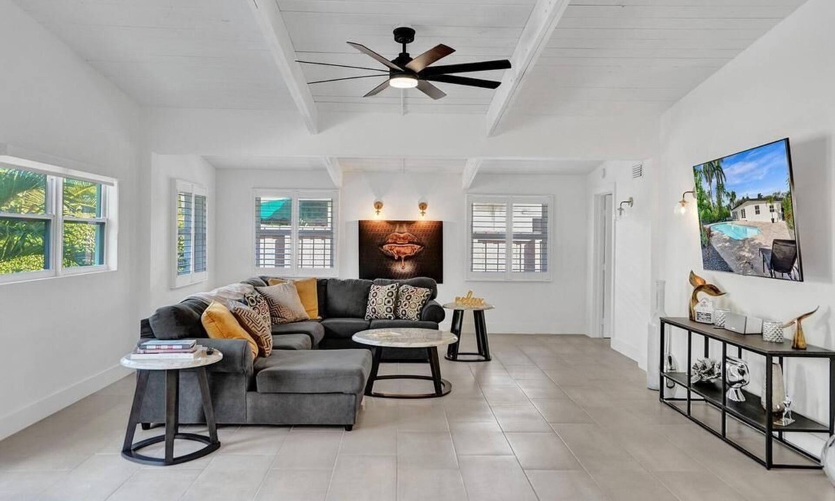 East Fort Lauderdale House | Pool House
