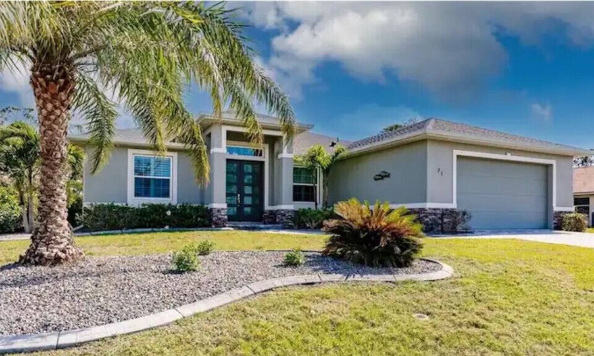 Pine Valley House | Pool, Pizza, Popcorn-Paradise!