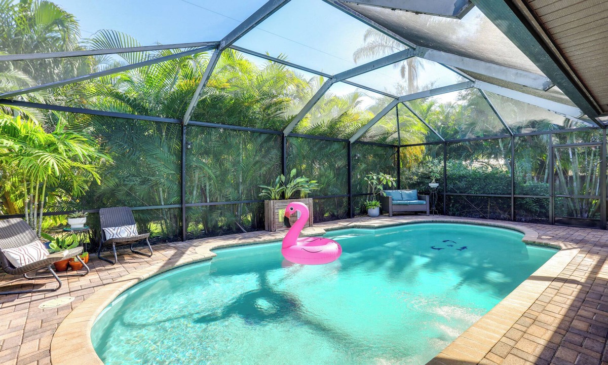 Port Saint Lucie House | Port St Lucie Retreat: Lanai w/Private Pool!