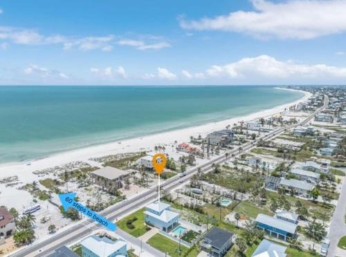 Mid Island House | Prime Location, Heated Pool, Game Room - FMB- Beach Please - Roelens