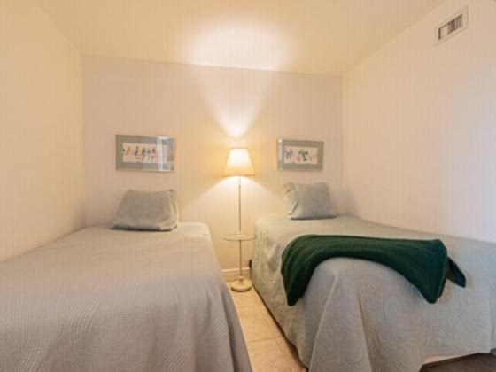 Park Shore Apartment | Prime Location Luxury Condo