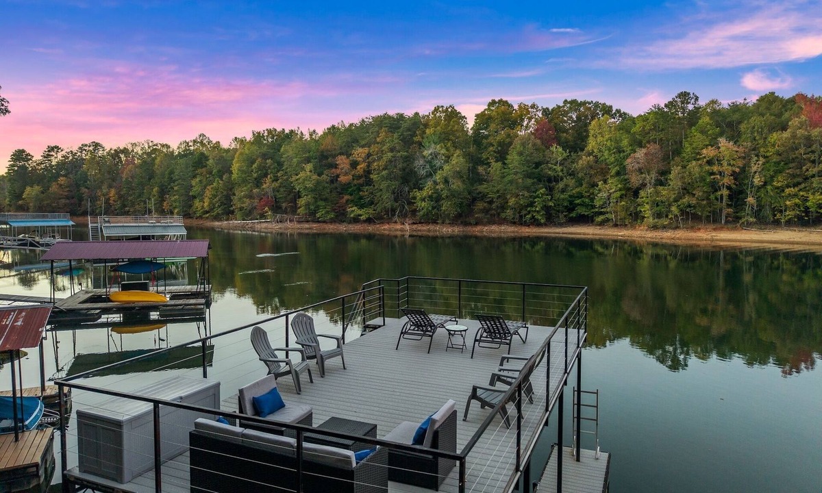 Dawsonville House | Private Dock | Hot Tub | Kayaks | GameRoom | EV