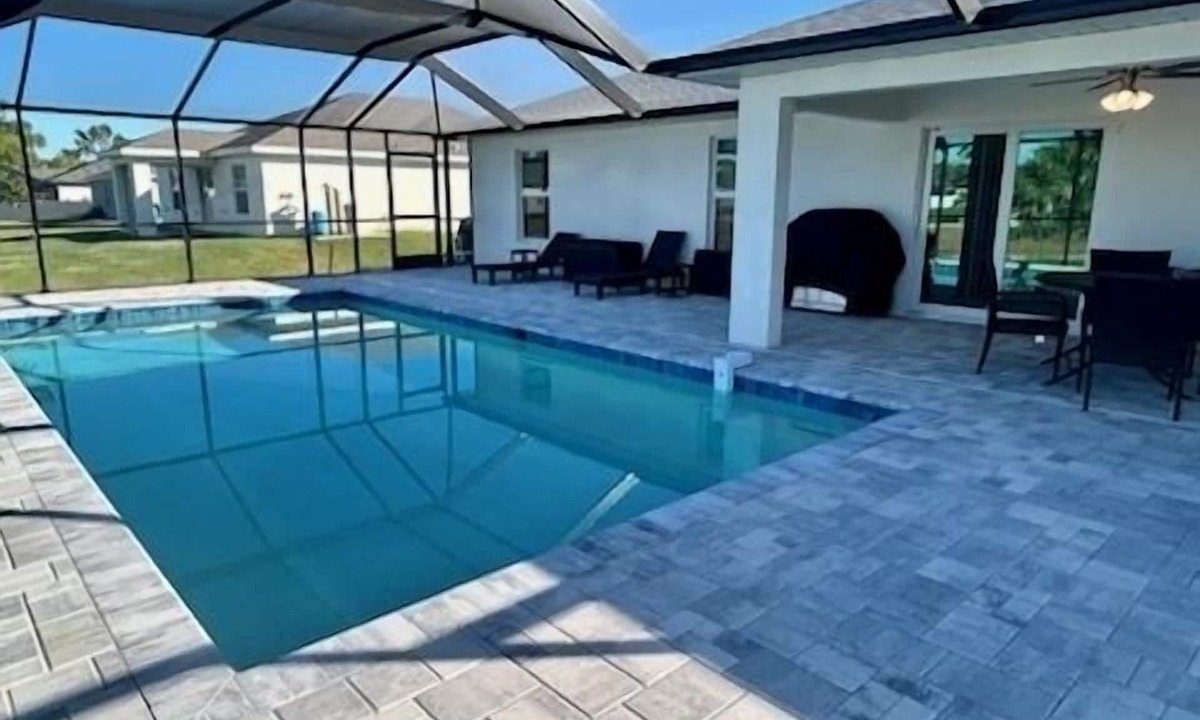Diplomat House | Private Fenced-In Family Getaway w/Heated Pool!