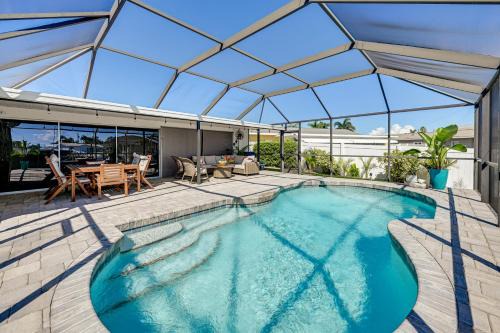 Bay Colony House | Private Fishing Dock Waterfront Palmetto Home!