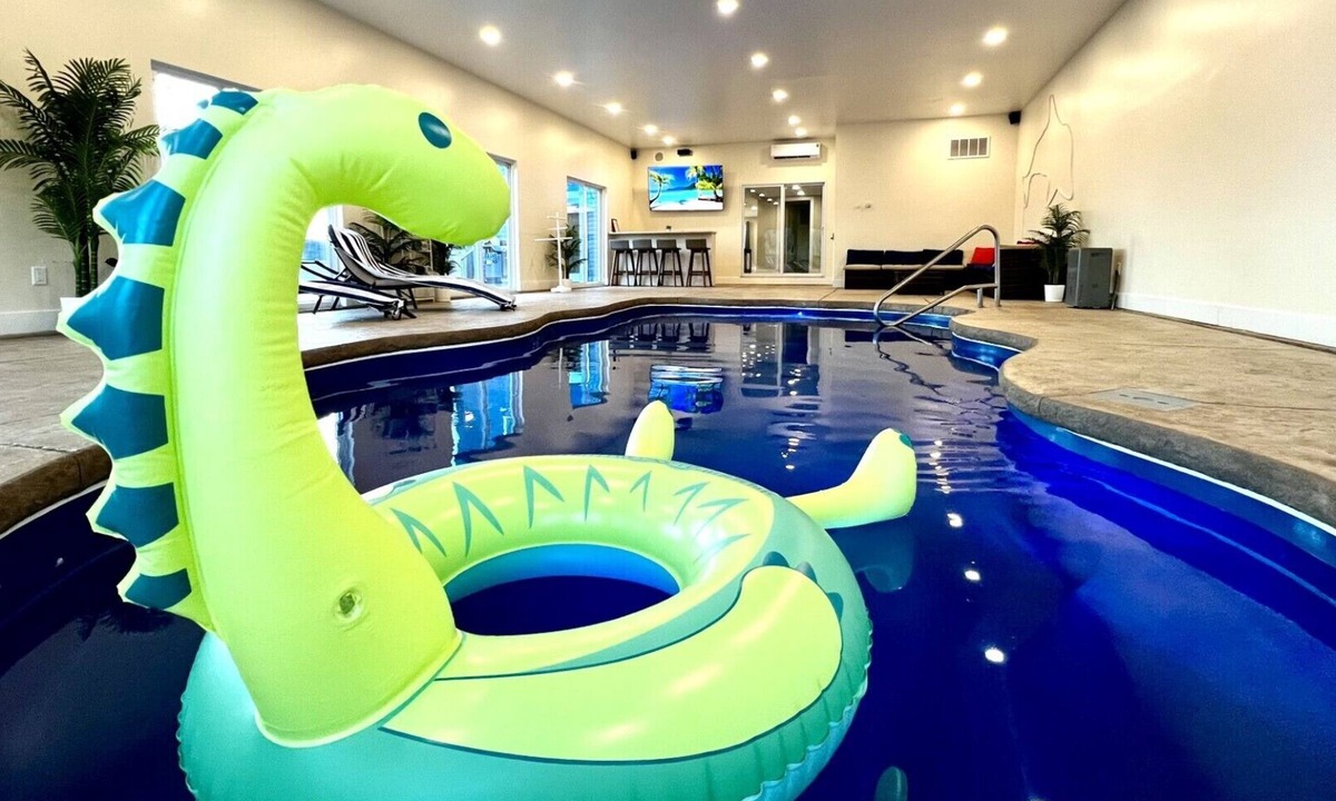 East Stroudsburg House | Private Heated Indoor Pool + No Neighbors + Ski Shawnee/Camelback