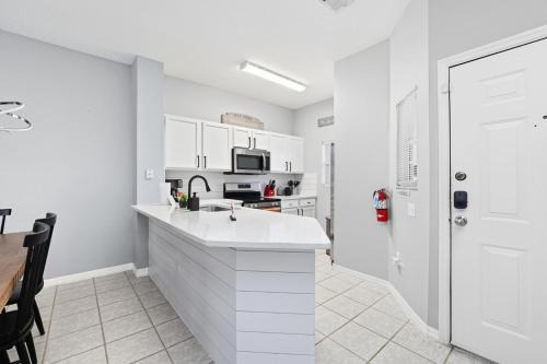 Kissimmee House | Private Hot Tub Terra Verde Resort Pool Themed Rooms