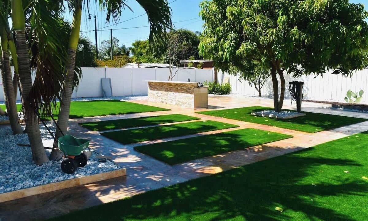 Pompano Beach House | Private House 3BR/2B | Near Beach | Large Yard