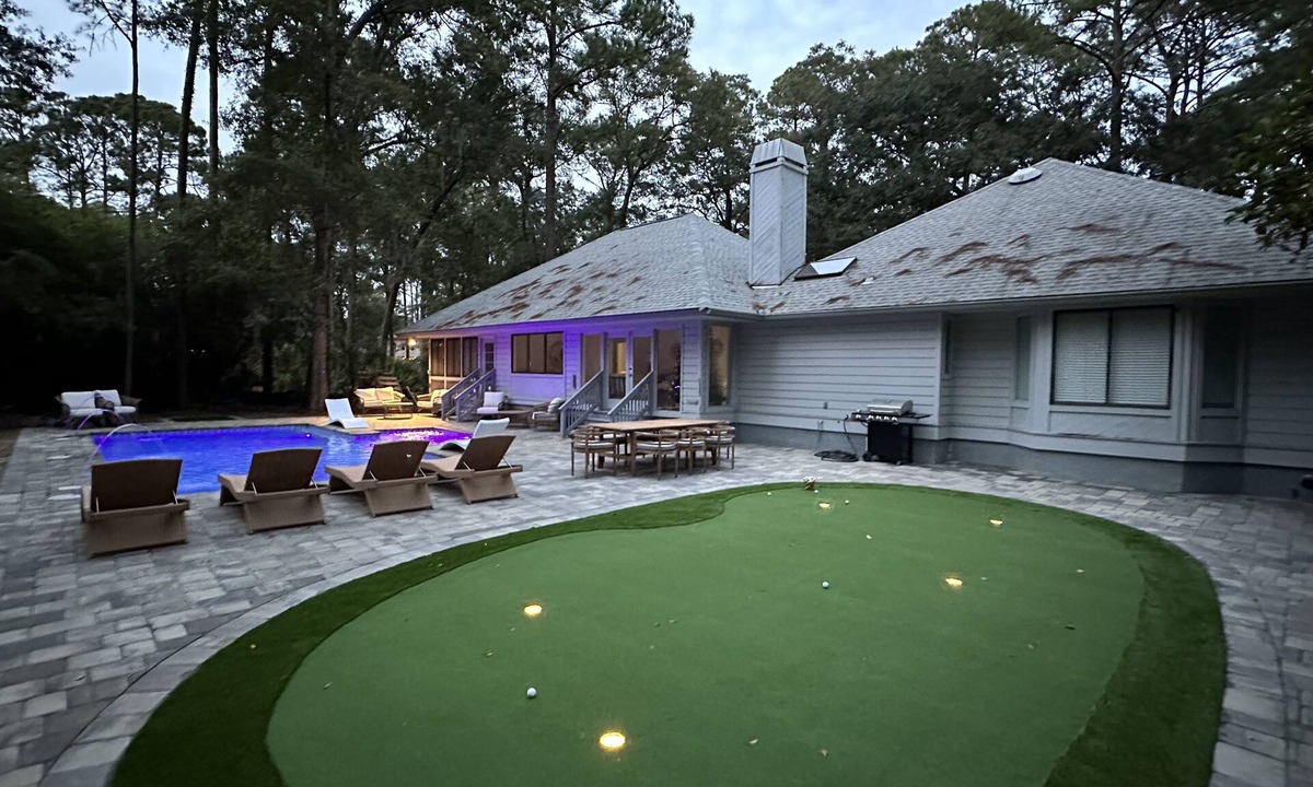 Shipyard Plantation House | Private Pool & Putting Green- 3 bed, 2.5 bath Shipyard Home- Sleeps 10
