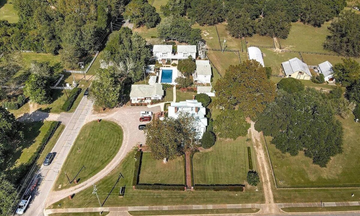 Aiken Apartment | Private Poolside Retreat & Cozy 1BR