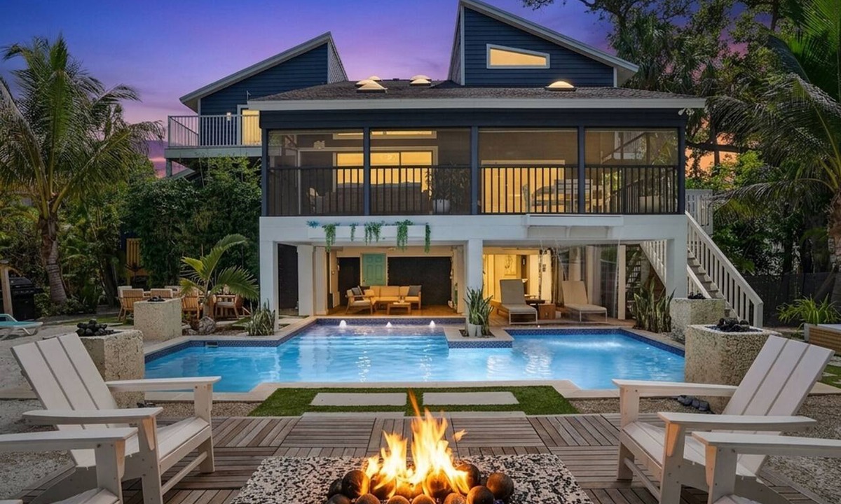 Trailer Estates House | Private Resort-Style Retreat Near IMG and AMI!