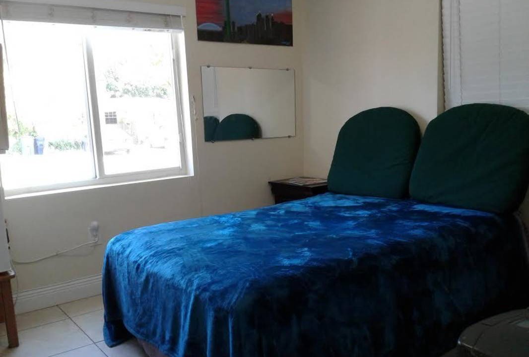 Hallandale Beach Resort | Private room ∙ 5 guests