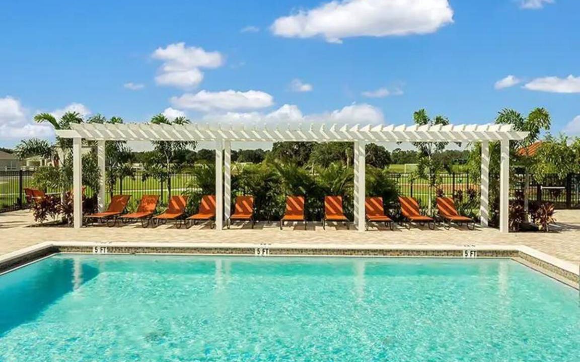 Davenport Resort | Private room ∙ 2 guests