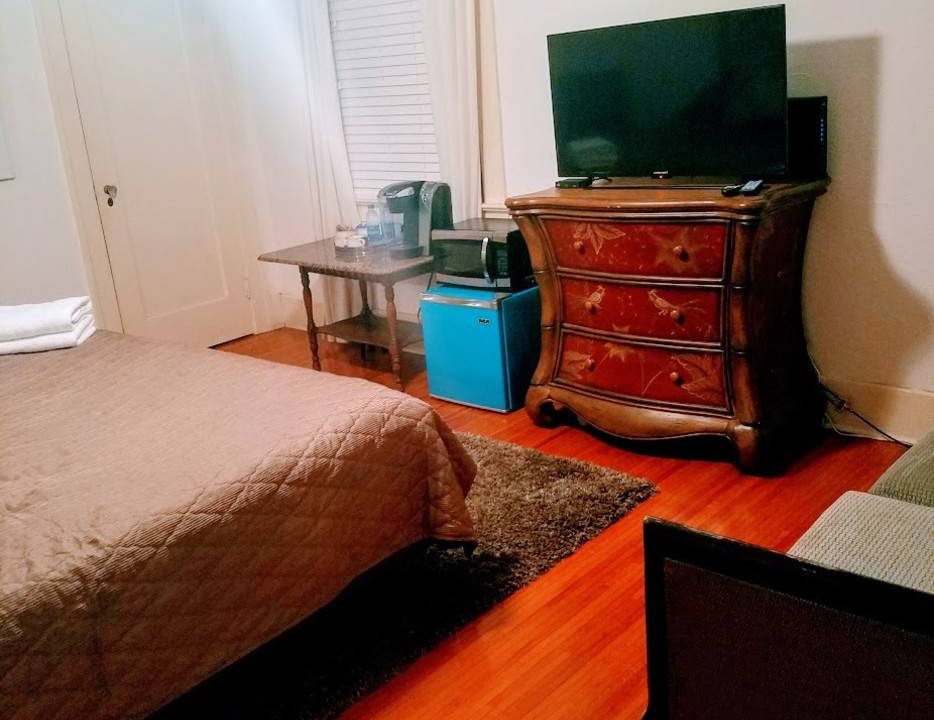 East Daytona Resort | Private room ∙ 4 guests