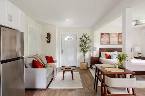 Newark Apartment | Private Studio Apartment with One King Bed and One Sofa Bed