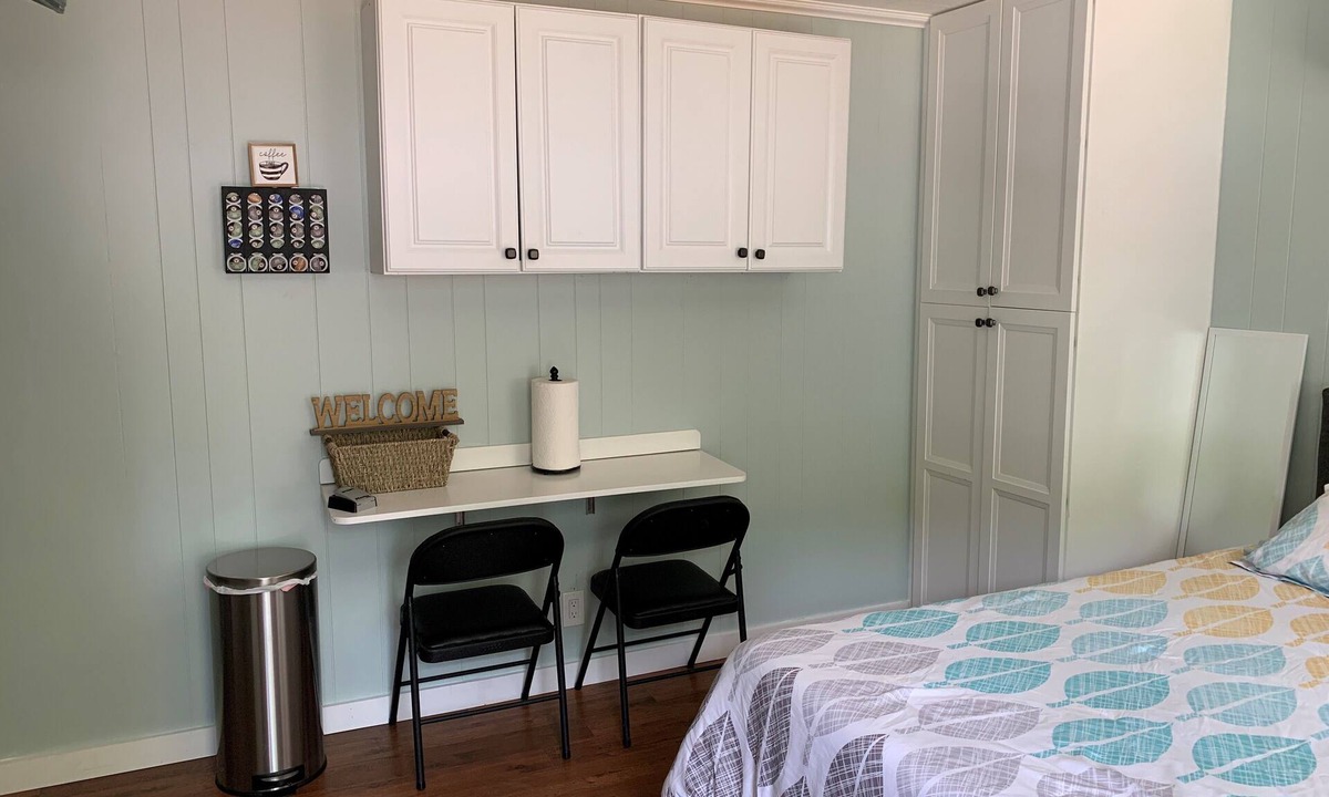 Hendersonville Cottage | Private Tiny Guest House Near Downtown