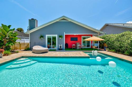 Jacksonville Beach House | PrivateTropical Oasis in Jax Beach