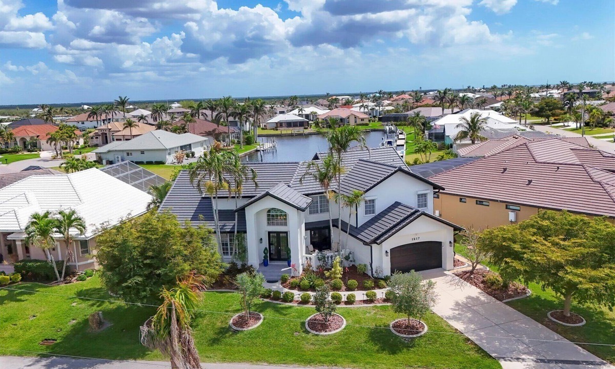 Punta Gorda House | Punta Gorda Isles 4-Bedroom Private Pool Home on Canal
