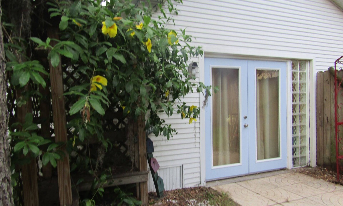 Crystal Beach Apartment | Quaint Beach Bungalow One block from the Gulf!