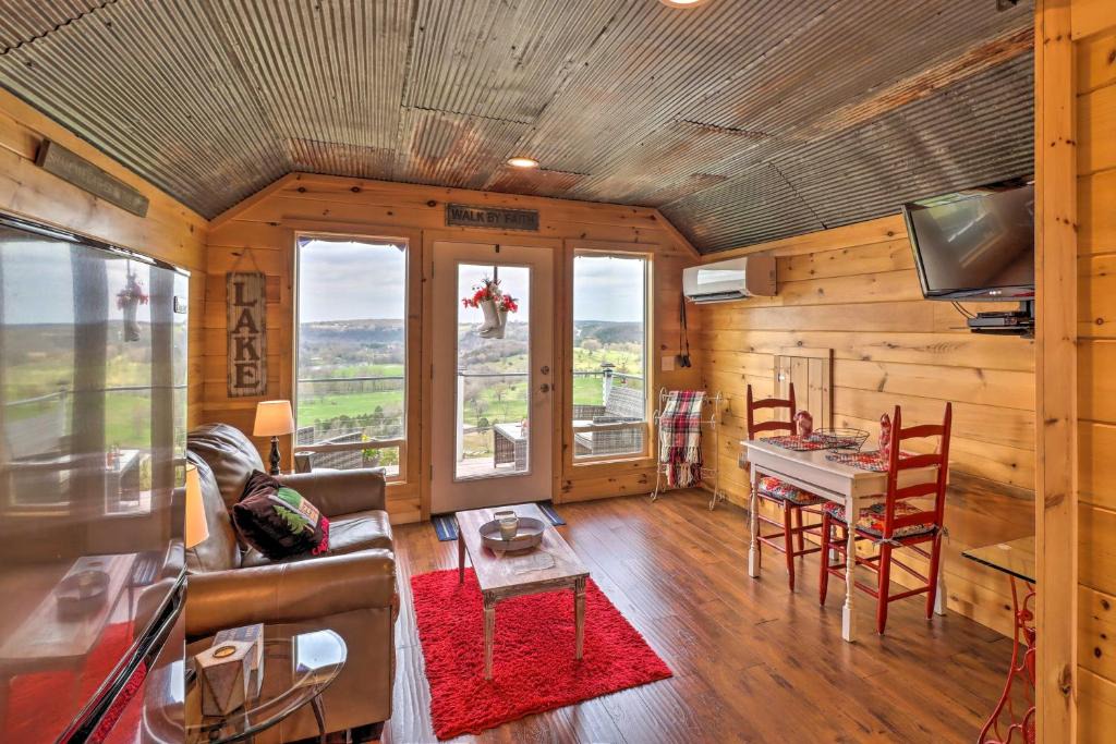 Norfork Apartment | Quaint Norfork Studio w/Million Dollar View!