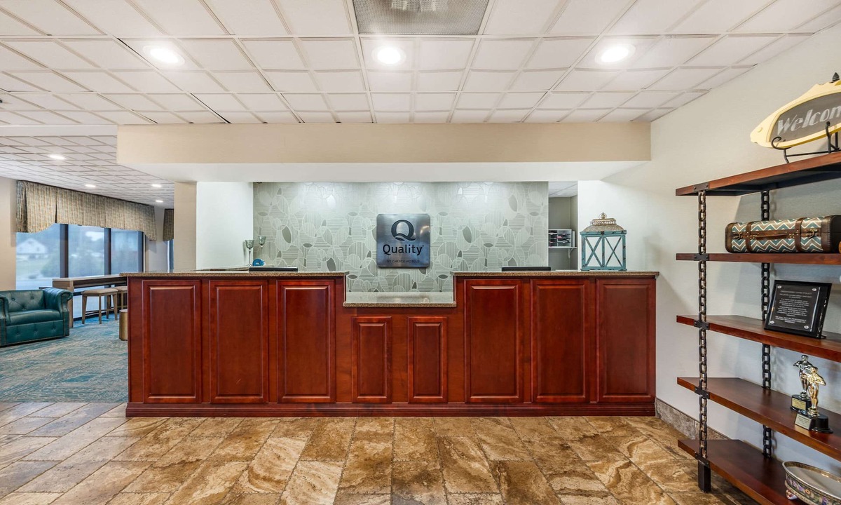 Paris Hotel | Quality Inn Paris