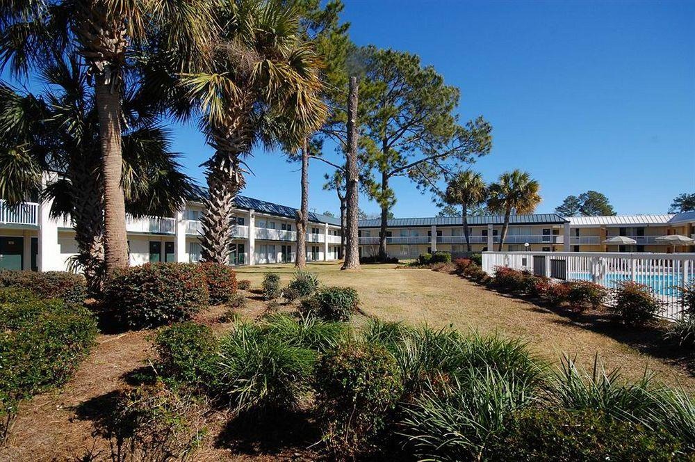 Thomasville Hotel | Quality Inn & Suites Conference Center Thomasville