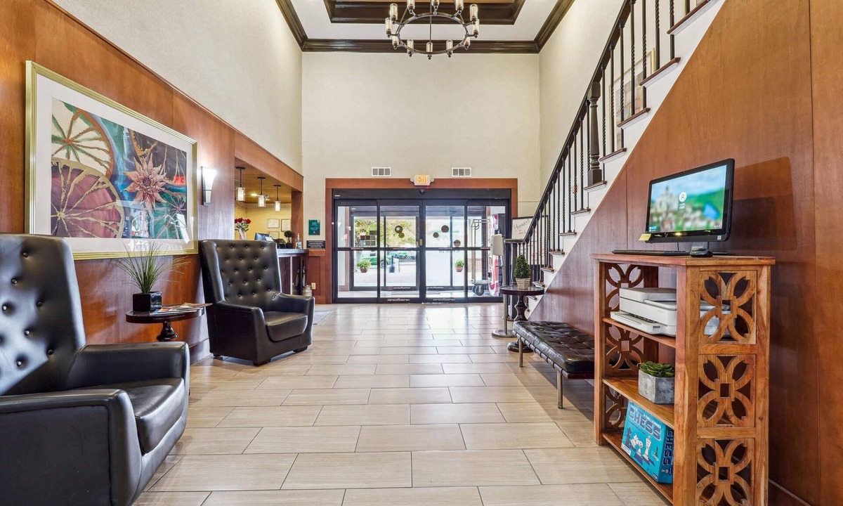 Dawsonville Hotel | Quality Inn & Suites Dawsonville