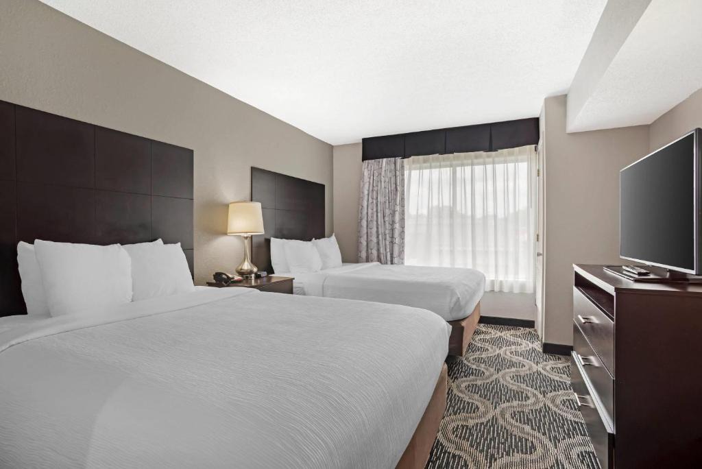 Pineville Hotel | Quality Suites Pineville - Charlotte