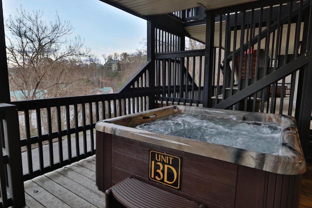 Pigeon Forge Apartment | Quiet Condo with Retreat Atmosphere