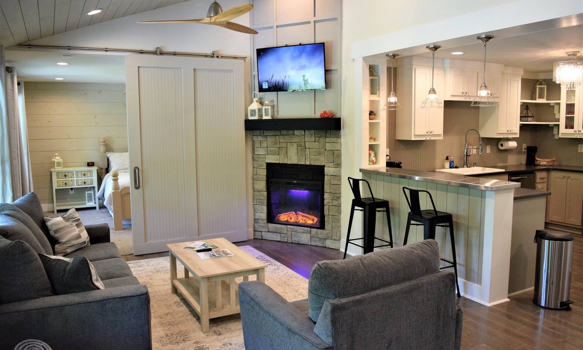 Fayetteville House | Quiet Cozy Escape, near Lynchburg and Nashville