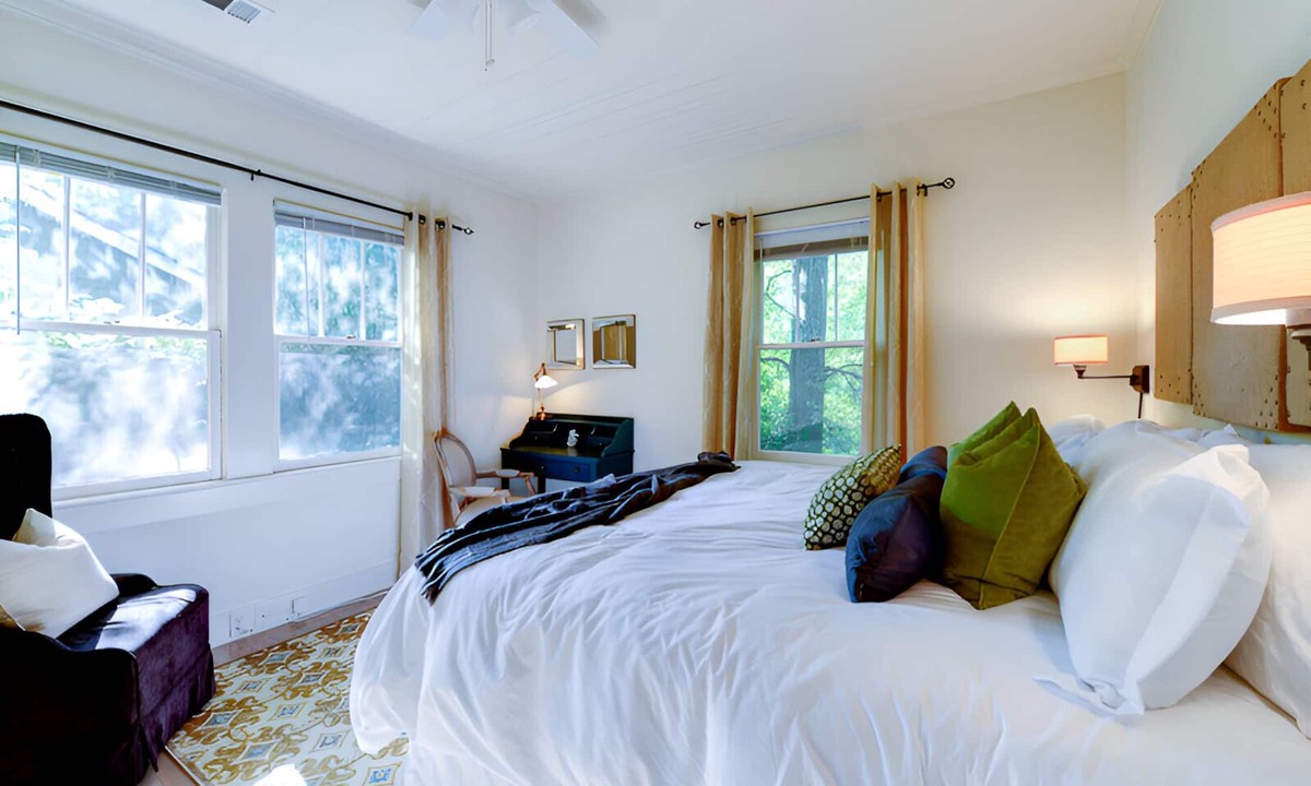 Garden Hills House | Quiet Historic Cottage In The Middle Of Everything