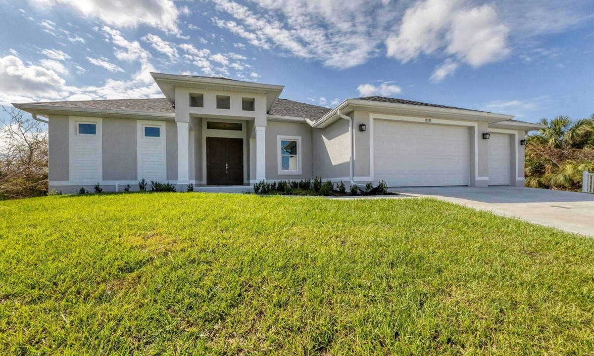 South Gulf Cove House | Quiet Modern Home on the water in Port Charlotte FL